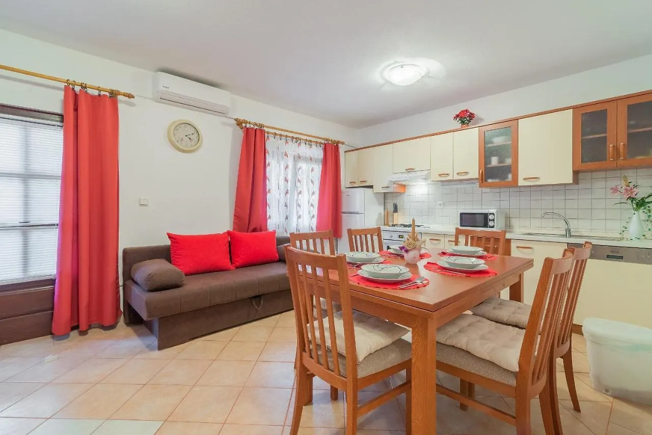 Apartments By The Sea Vir - 18533